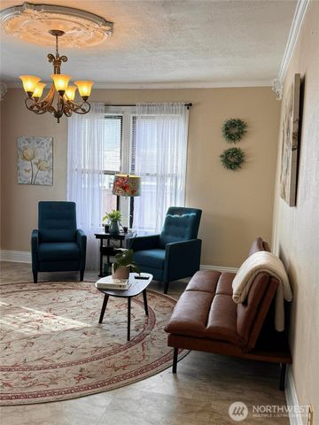 431 Rainier Avenue, Enumclaw, WA 98022