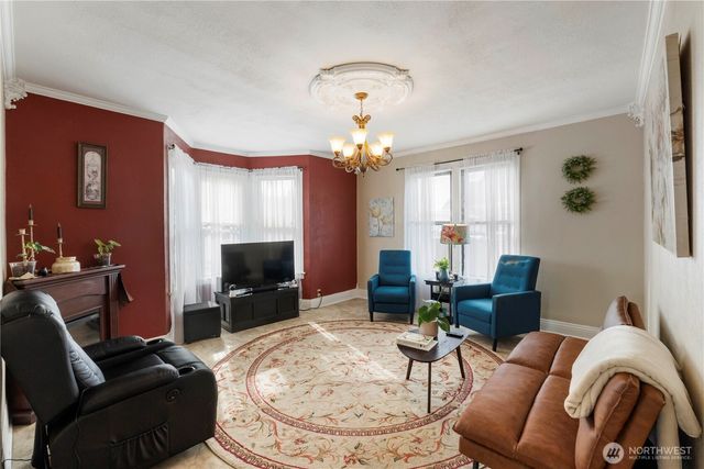 431 Rainier Avenue, Enumclaw, WA 98022