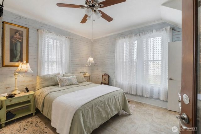 431 Rainier Avenue, Enumclaw, WA 98022