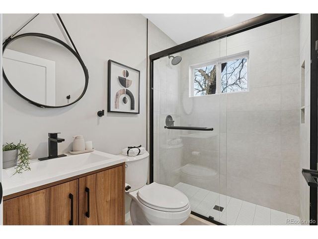 649 Perry St, Denver, CO 80204