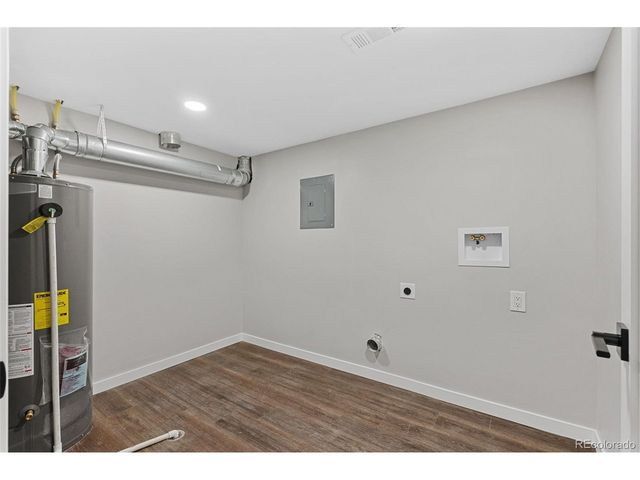 649 Perry St, Denver, CO 80204