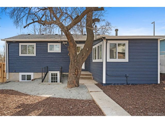 649 Perry St, Denver, CO 80204