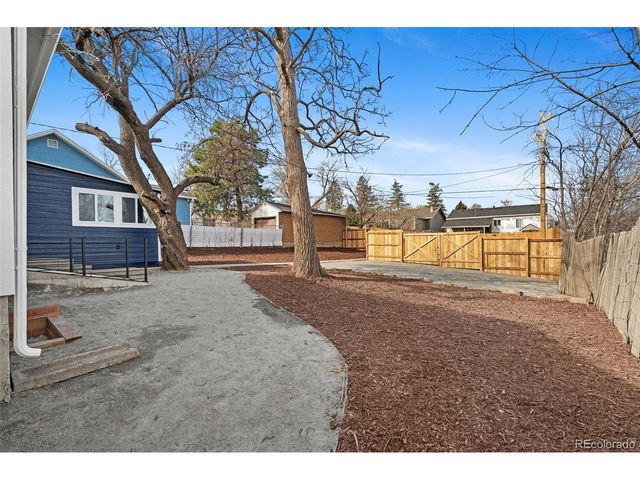 649 Perry St, Denver, CO 80204