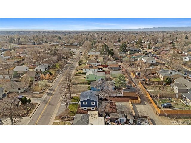 649 Perry St, Denver, CO 80204