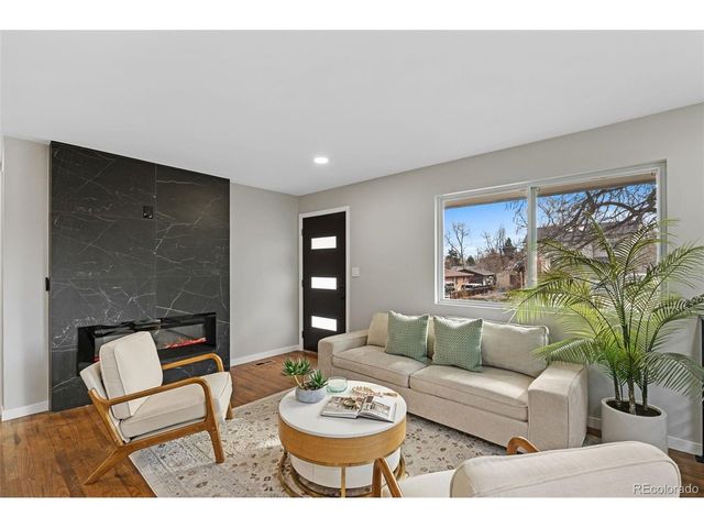 649 Perry St, Denver, CO 80204