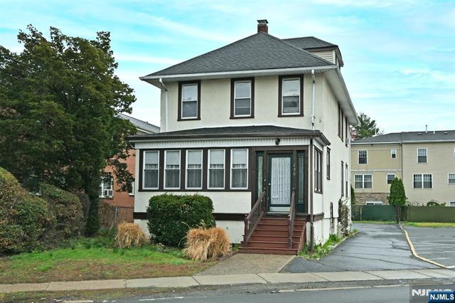 236 Rochelle Avenue, Rochelle Park, NJ 07662