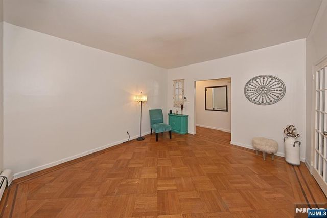 236 Rochelle Avenue, Rochelle Park, NJ 07662