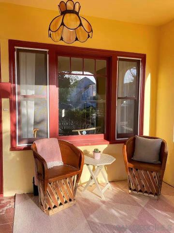 525 3rd Street, Encinitas, CA 92024