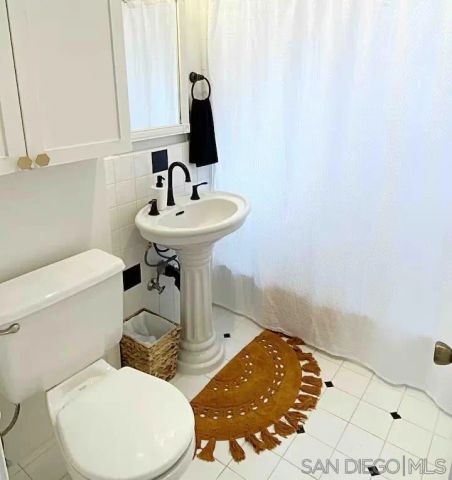 525 3rd Street, Encinitas, CA 92024