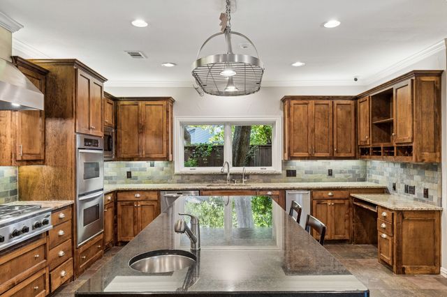 9206 Club Glen Drive, Dallas, TX 75243
