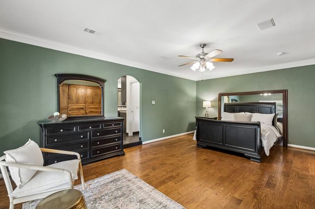 9206 Club Glen Drive, Dallas, TX 75243