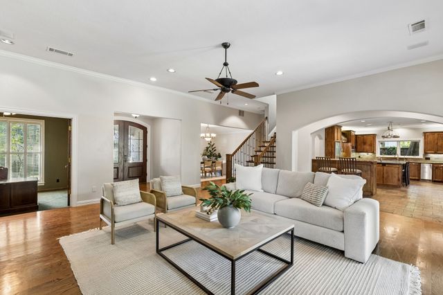 9206 Club Glen Drive, Dallas, TX 75243