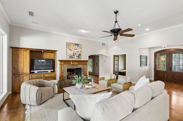 9206 Club Glen Drive, Dallas, TX 75243