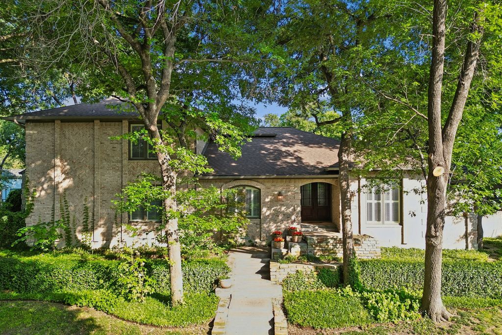 9206 Club Glen Drive, Dallas, TX 75243