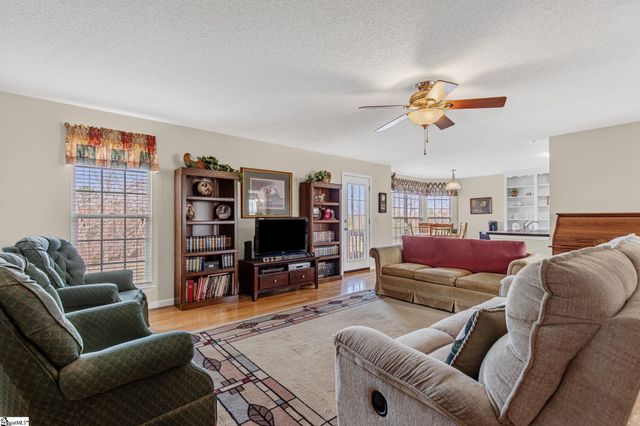 3206 252 Highway, Laurens, SC 29360