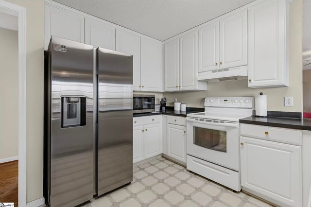 3206 252 Highway, Laurens, SC 29360