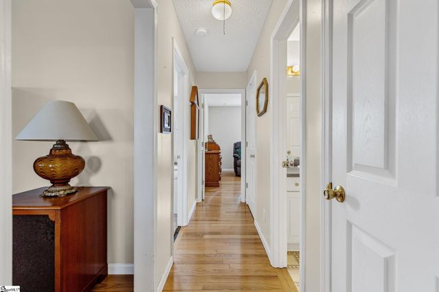 3206 252 Highway, Laurens, SC 29360