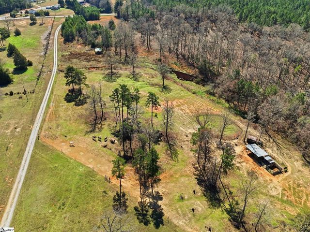 3206 252 Highway, Laurens, SC 29360