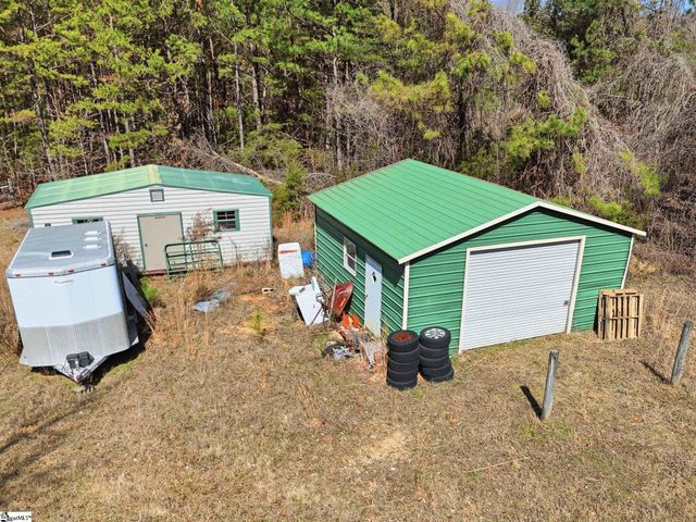 3206 252 Highway, Laurens, SC 29360