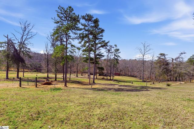 3206 252 Highway, Laurens, SC 29360