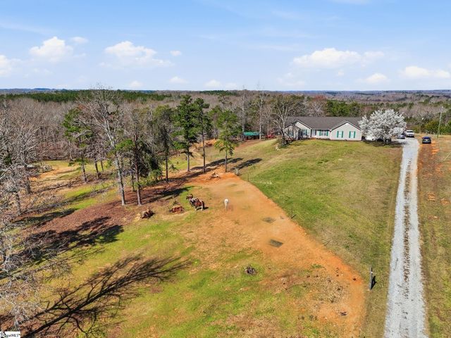 3206 252 Highway, Laurens, SC 29360