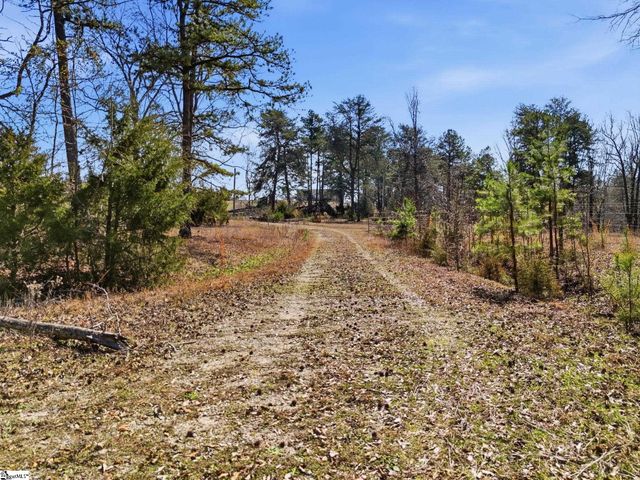 3206 252 Highway, Laurens, SC 29360