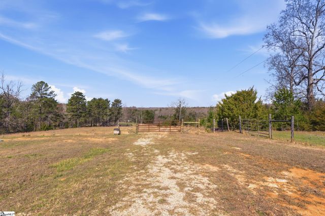 3206 252 Highway, Laurens, SC 29360