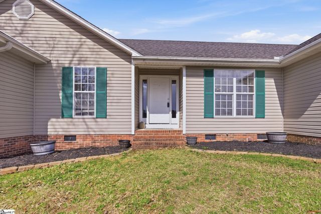 3206 252 Highway, Laurens, SC 29360