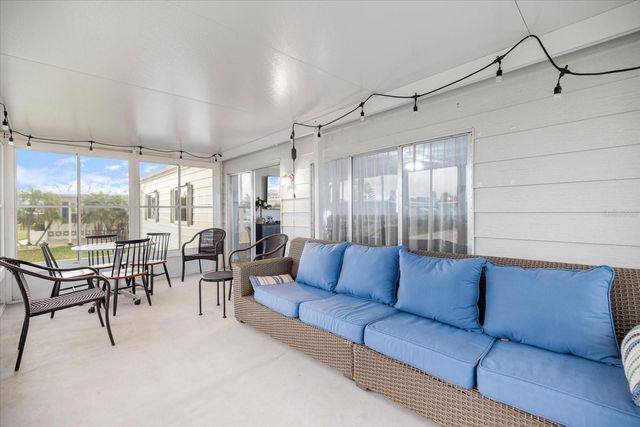 522 PARKWOOD AVENUE, North Port, FL 34287