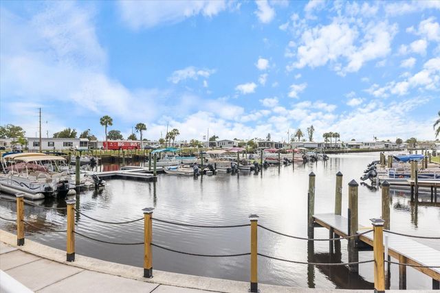 522 PARKWOOD AVENUE, North Port, FL 34287