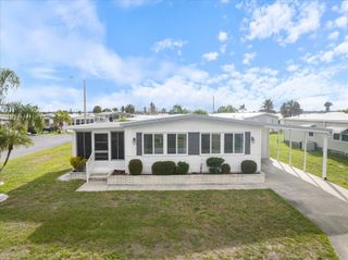 522 PARKWOOD AVENUE, North Port, FL 34287