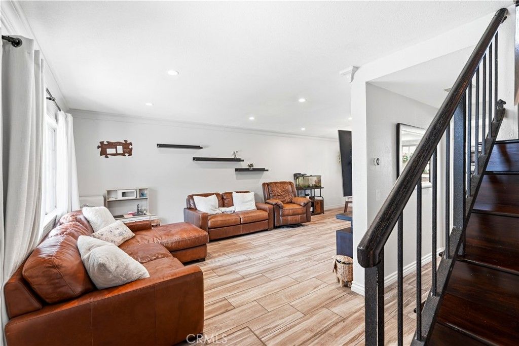 13945 Simshaw Avenue, Sylmar, CA 91342 — photo 5