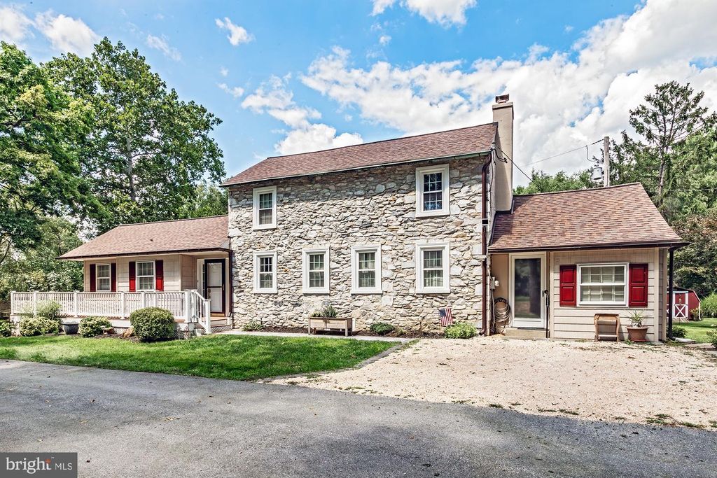 331 QUARRY LN, EXTON, PA 19341 — exterior