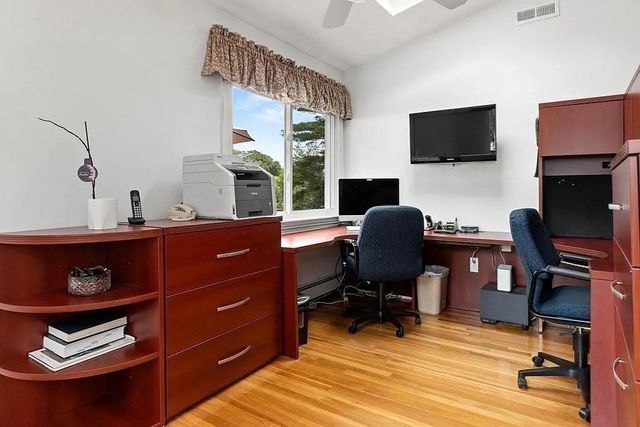 4 Johns Ave, Middleton, MA 01949