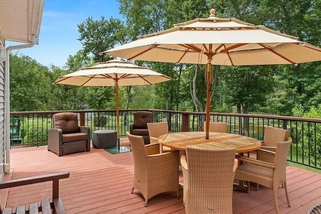 4 Johns Ave, Middleton, MA 01949