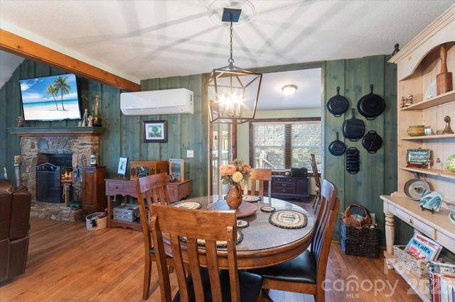 46 Hummingbird Drive, Maggie Valley, NC 28751