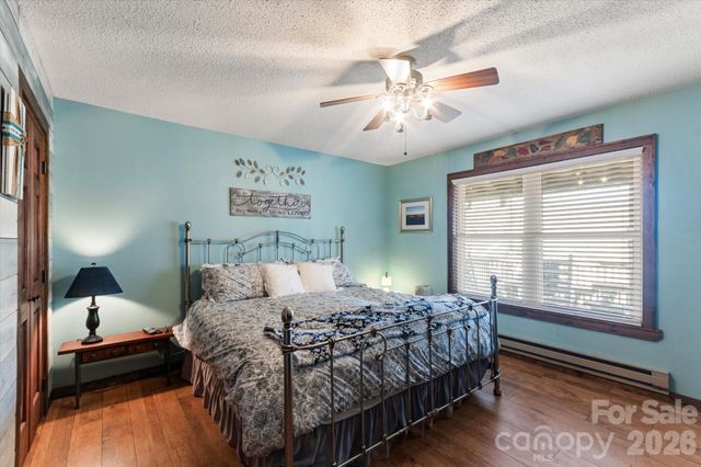 46 Hummingbird Drive, Maggie Valley, NC 28751