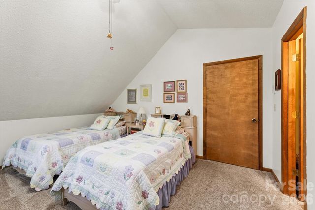 46 Hummingbird Drive, Maggie Valley, NC 28751