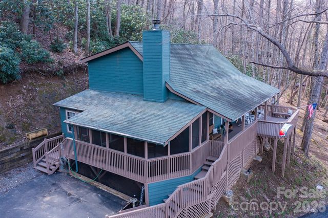 46 Hummingbird Drive, Maggie Valley, NC 28751