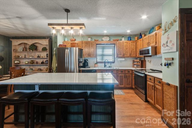 46 Hummingbird Drive, Maggie Valley, NC 28751