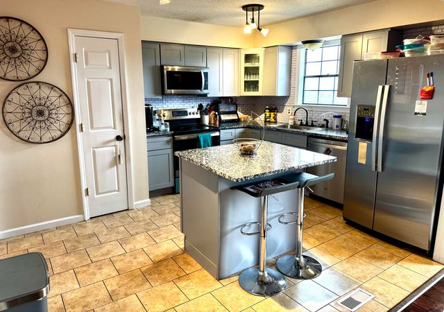 6905 Sandy Cove Drive, Harrison, TN 37341