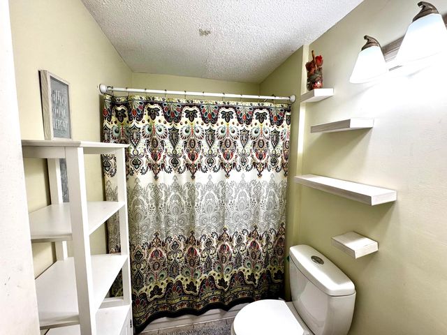 6905 Sandy Cove Drive, Harrison, TN 37341