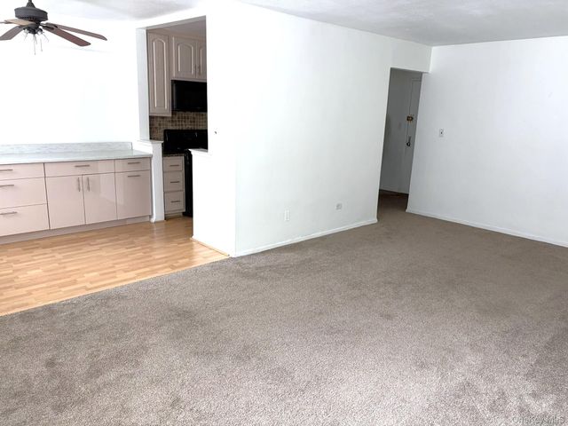 43-25 Douglaston Parkway 2B, Douglaston, NY 11363