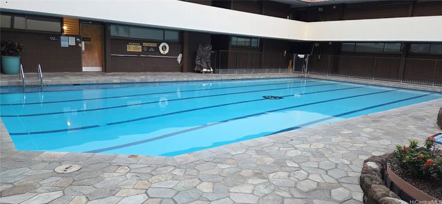 1088 Bishop Street 1404, Honolulu, HI 96813