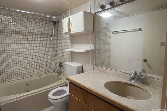 1088 Bishop Street 1404, Honolulu, HI 96813