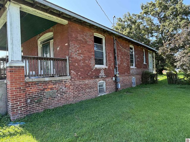 3032 Mayfield Road, Paducah, KY 42003