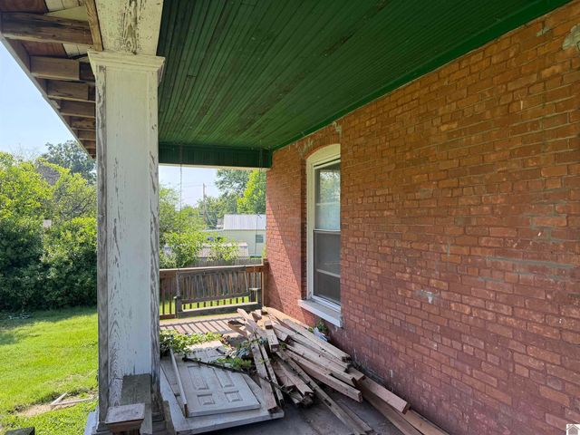 3032 Mayfield Road, Paducah, KY 42003