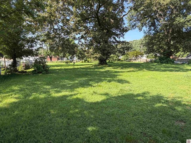 3032 Mayfield Road, Paducah, KY 42003