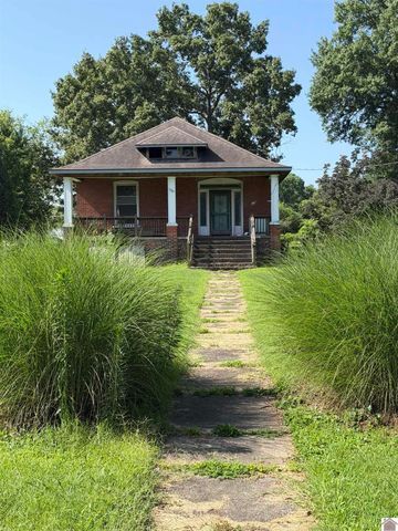 3032 Mayfield Road, Paducah, KY 42003