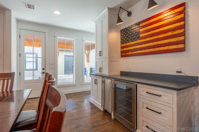 312 E Dallas Street, Broken Arrow, OK 74012